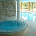 Elegant With Pool And Access *