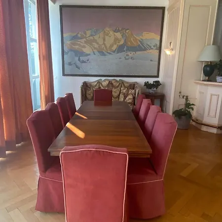 Elegant With Pool And Access