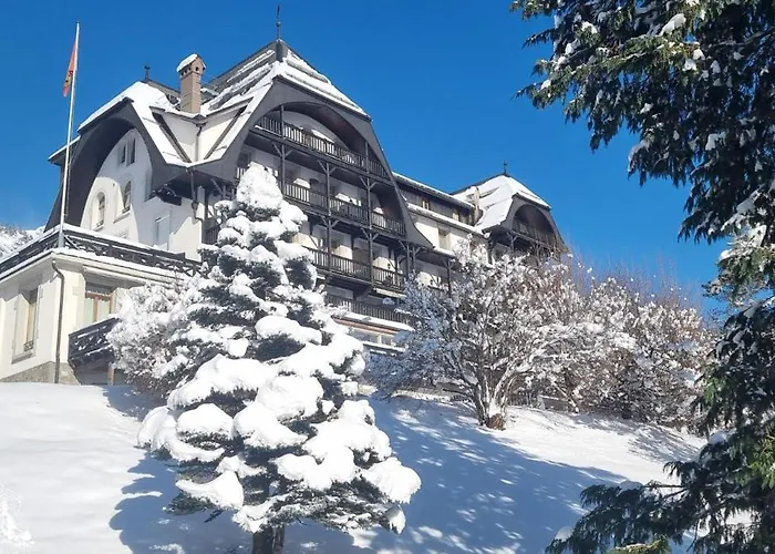 Elegant With Pool And Access