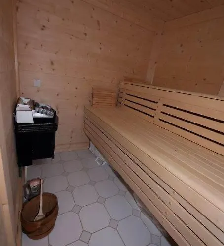 Apartmán Elegant With Pool And Access